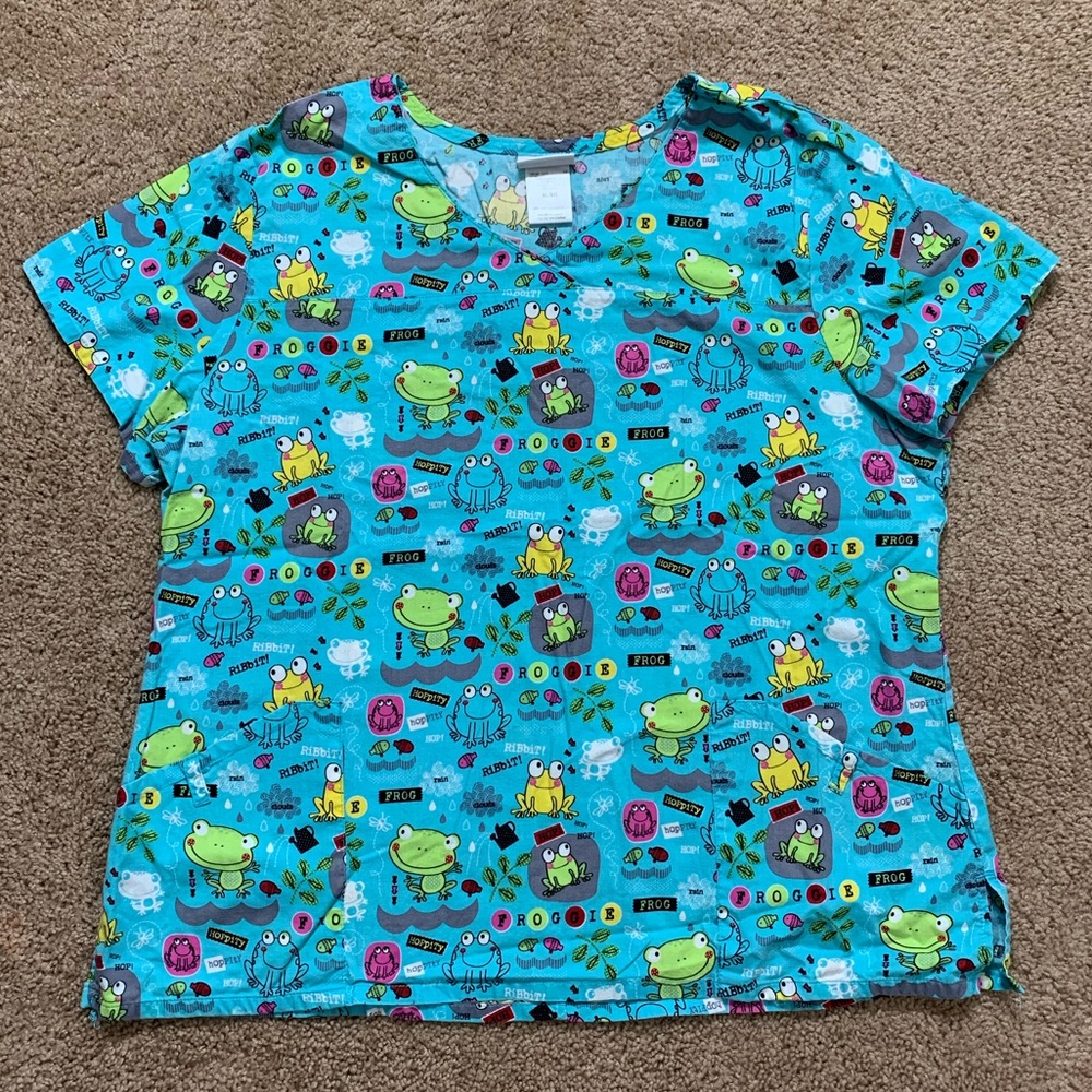 Cute Frog Scrub Top in Teal